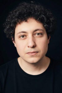 Nebi Tolga Yılmaz Güldür Güldür Show oyuncusu Nebi Tolga Yılmaz Güldür Güldür Show dizisi oyuncusu
