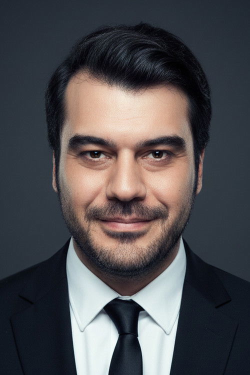 Özgürcan Çevik oyuncu fotoğrafı
