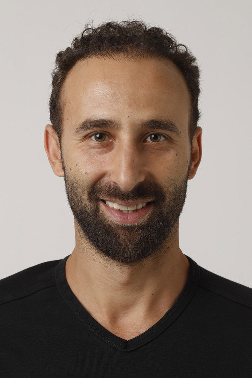 Seçkin Öcek oyuncu fotoğrafı