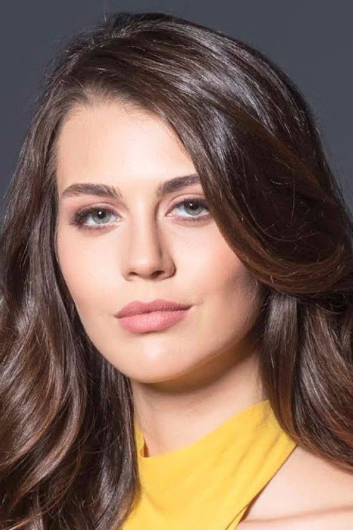 Sezgi Sena Akay oyuncu fotoğrafı