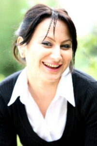 Sibel Yıldırım Geniş Zamanlar dizisi oyuncusu