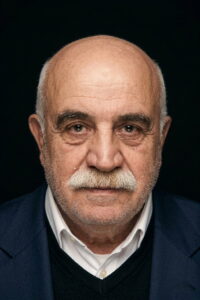 Sönmez Atasoy Kurtlar Vadisi: Pusu dizisi oyuncusu