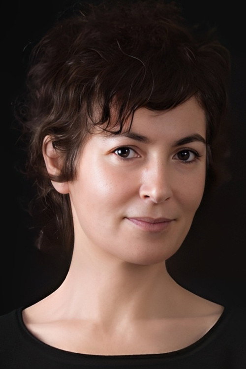 Yelda Reynaud oyuncu fotoğrafı