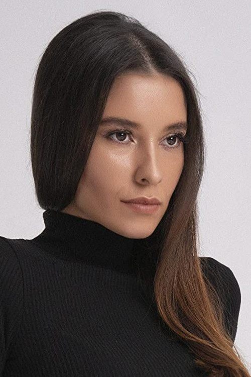 Açelya Özcan oyuncu fotoğrafı