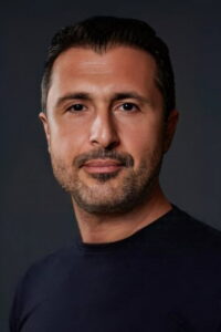 Bülent Tapıcı Gülümse Yeter dizisi oyuncusu