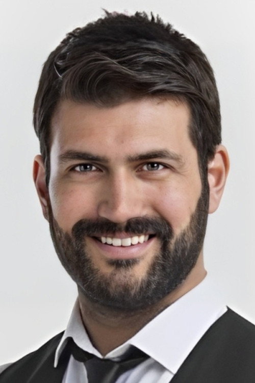 Derda Yasir Yenal oyuncu fotoğrafı