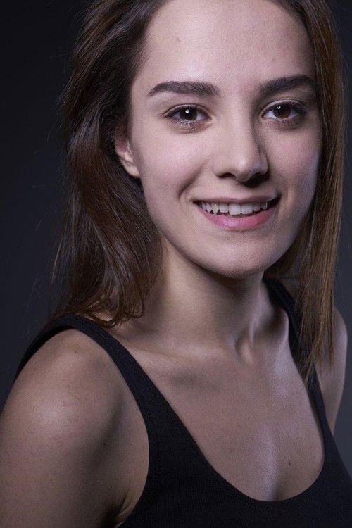 Ecem Simge Yurdatapan oyuncu fotoğrafı