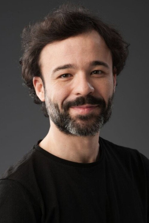 Emre Taştekin oyuncu fotoğrafı