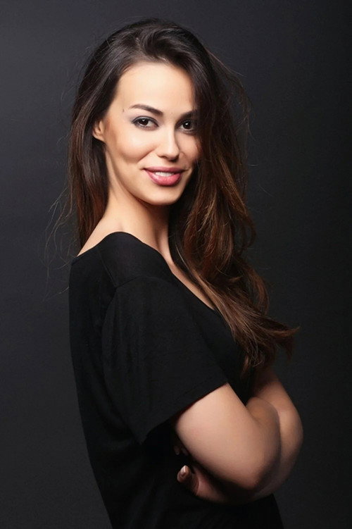 Gamze Aydogdu oyuncu fotoğrafı