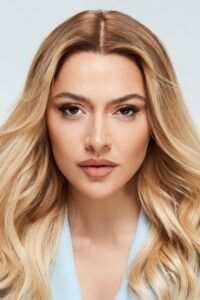Hadise Jet Sosyete dizisi oyuncusu