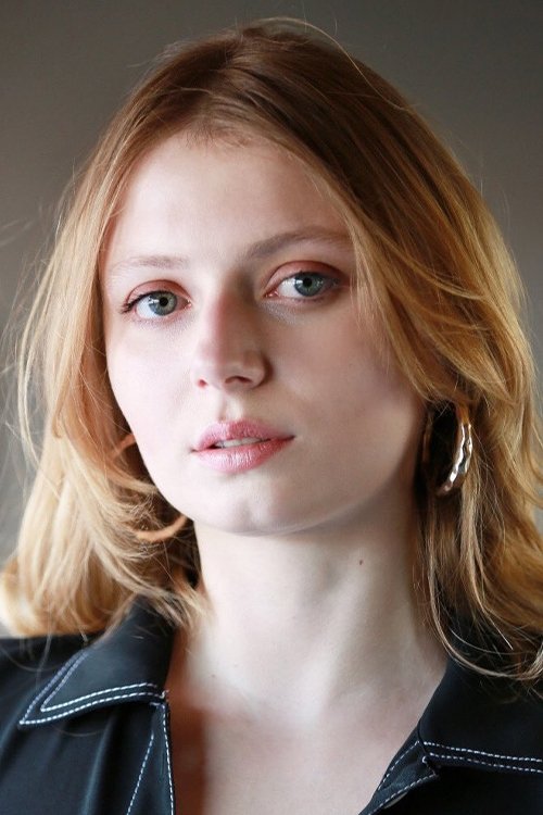 Yasemin Szawlowski oyuncu fotoğrafı