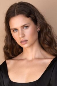 Avery Konrad FROM dizisi oyuncusu