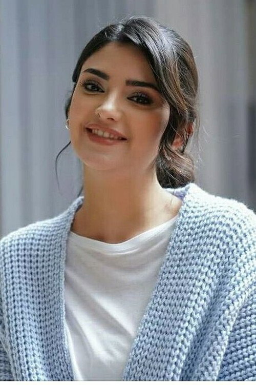 Hilal Yildiz oyuncu fotoğrafı