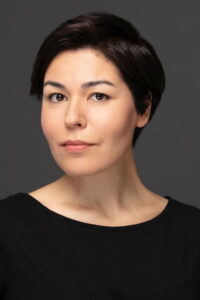 Özge Agyar Emanet dizisi oyuncusu