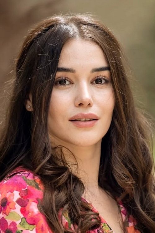 Aybüke Yılmaz oyuncu fotoğrafı