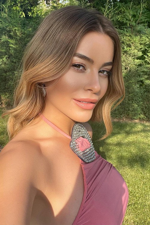 Hande Canpolat oyuncu fotoğrafı