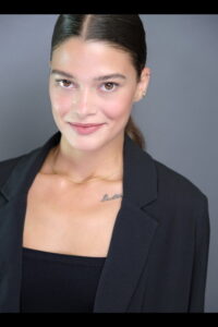 Mona Çalış oyuncu fotoğrafı