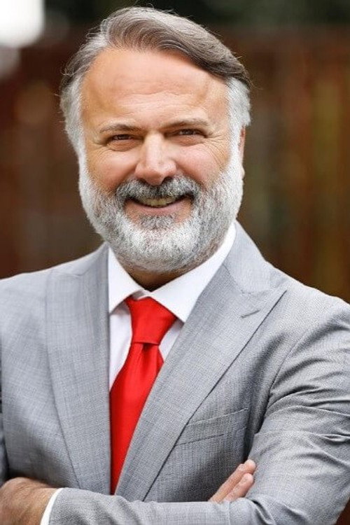 Zafer Öztürk oyuncu fotoğrafı