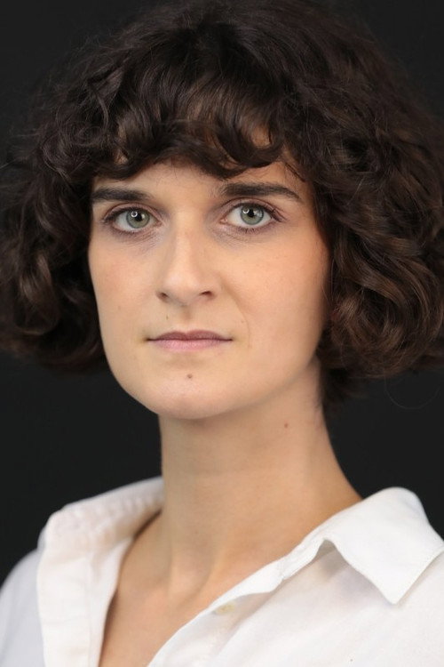 Asya Özkök oyuncu fotoğrafı