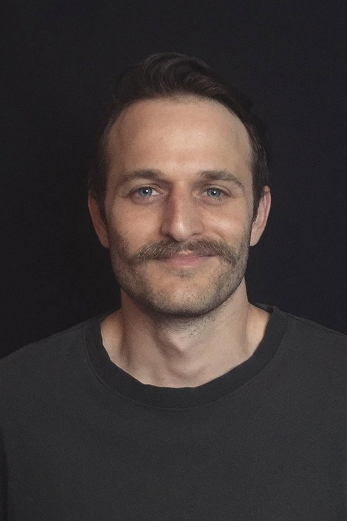 Ufuk Özdemir oyuncu fotoğrafı