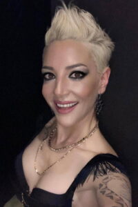 Berna Öztürk Mezarlık oyuncusu Berna Öztürk Mezarlık dizisi oyuncusu