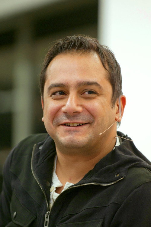 Emrah Serbes oyuncu fotoğrafı