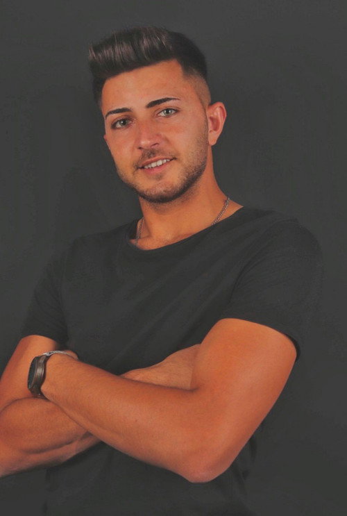 Mete Samur oyuncu fotoğrafı
